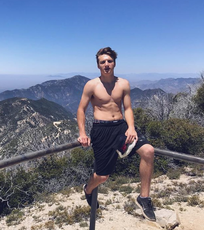 Jake Short Shirtless Famousmales